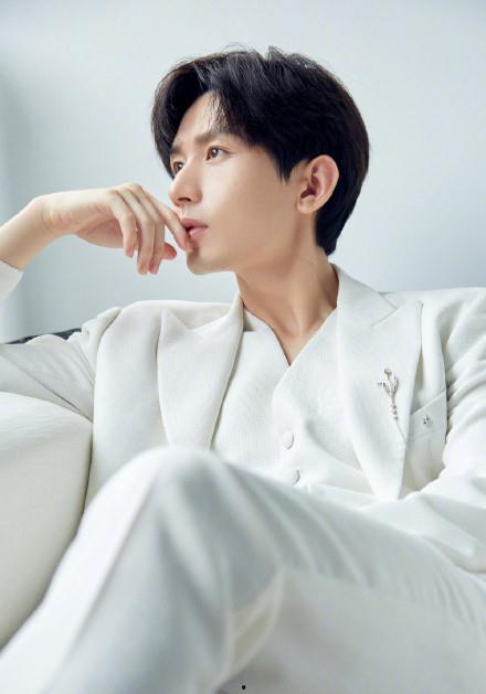 成毅最新大爆料罗云熙,一场关于演艺圈的深度对话